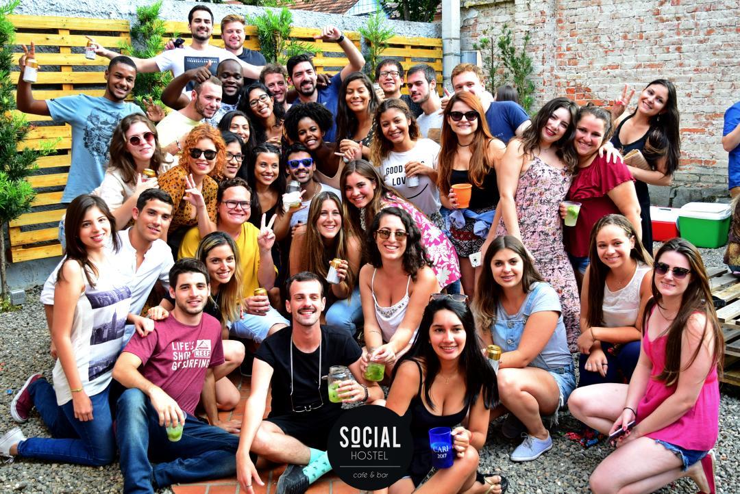 Social Hostel Cafe E Bar Curitiba Kültér fotó