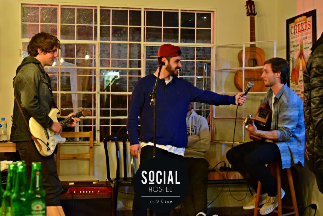 Social Hostel Cafe E Bar Curitiba Kültér fotó
